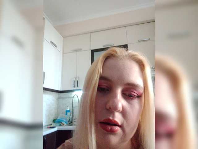 секс с AliciaSvip