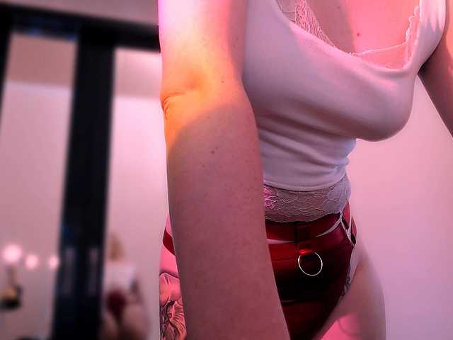 AliciaSvip live cam on BongaCams