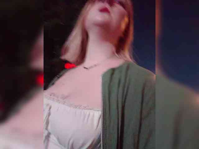 AliciaSvip webcam