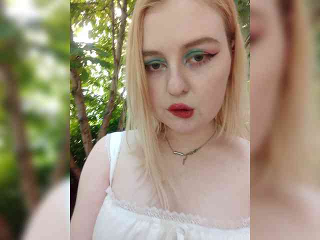 Модель: AliciaSvip