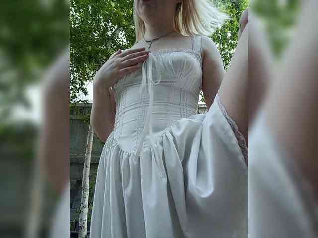 Модель: AliciaSvip
