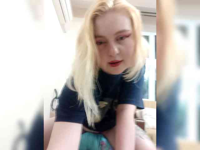 AliciaSvip webcam