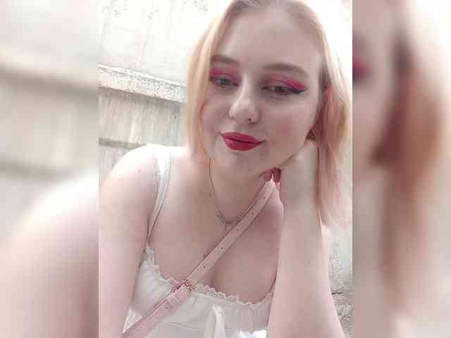 Aliciasvip's live stream