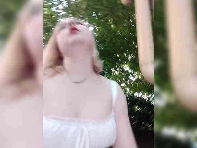 AliciaSvip webcam