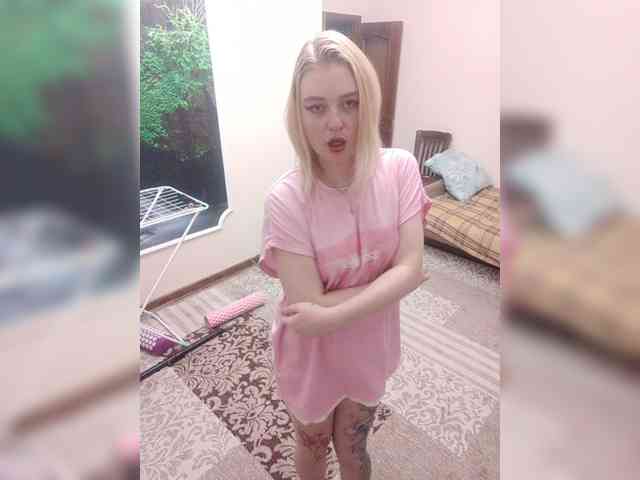 AliciaSvip webcam