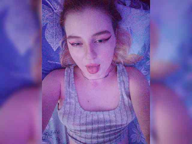 AliciaSvip webcam