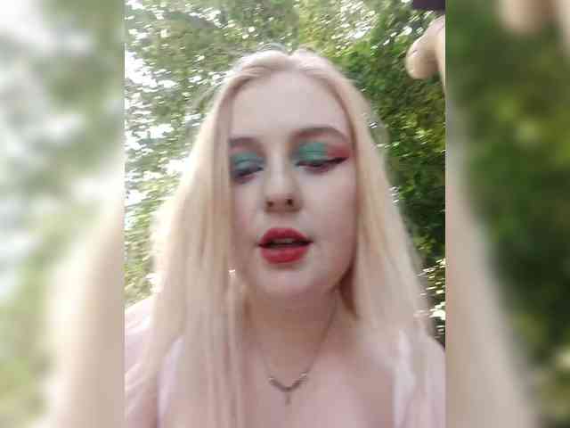 Модель: AliciaSvip