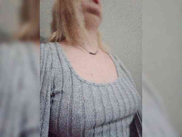 AliciaSvip webcam