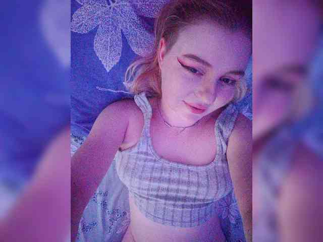 AliciaSvip webcam