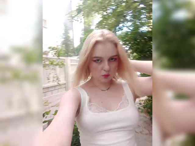 AliciaSvip webcam