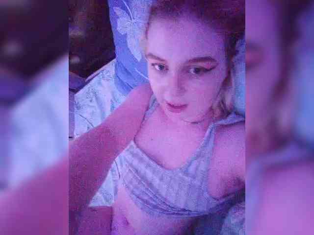 AliciaSvip webcam