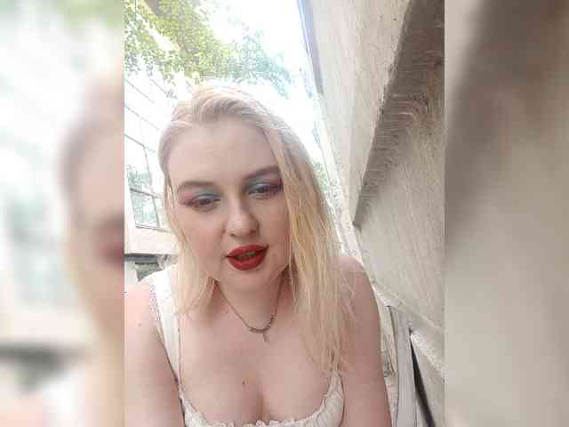 AliciaSvip webcam