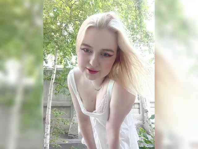 AliciaSvip webcam