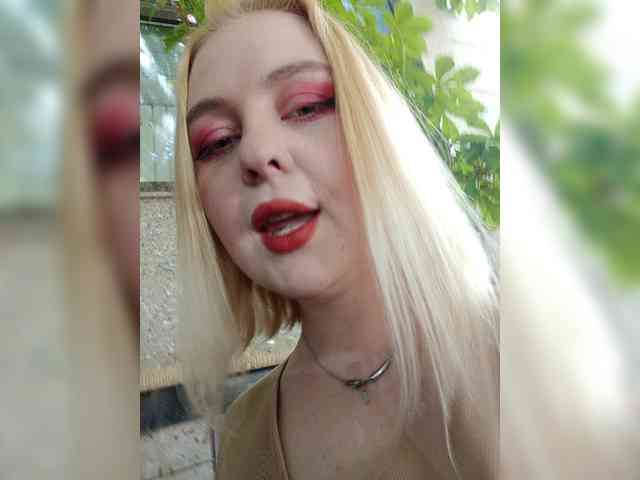 Модель: AliciaSvip