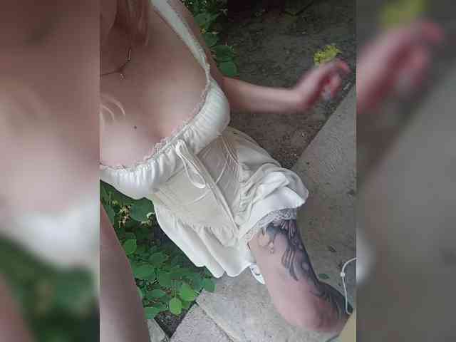AliciaSvip webcam