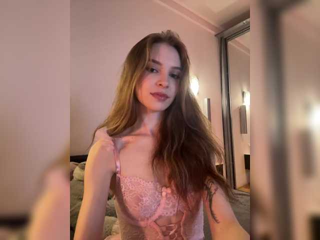 CutieDollBC live cam on BongaCams