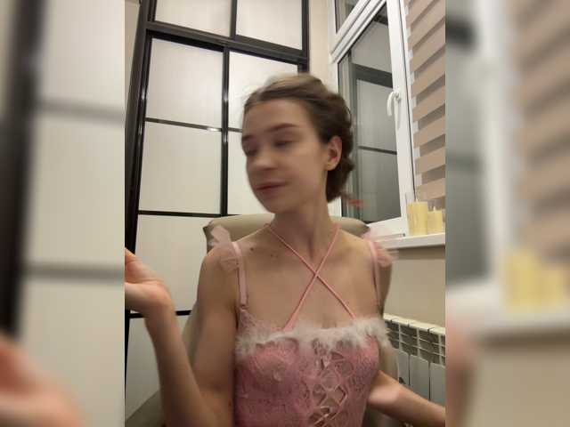 MorningAlisa, en directo ahora en BongaCams