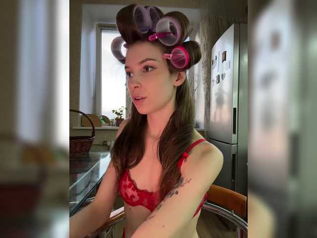 CutieDollBC live webcam show