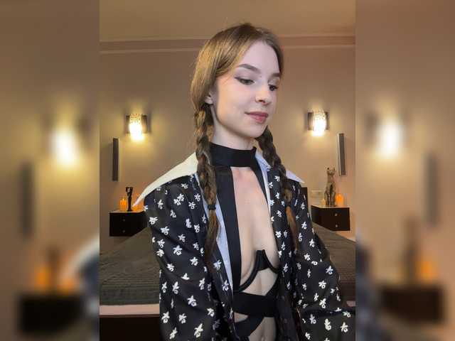 CutieDollBC live cam on BongaCams