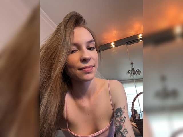CutieDollBC live cam on BongaCams
