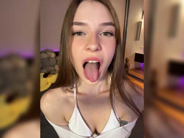 MorningAlisa live cam on BongaCams