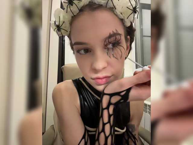 MorningAlisa, live now on BongaCams
