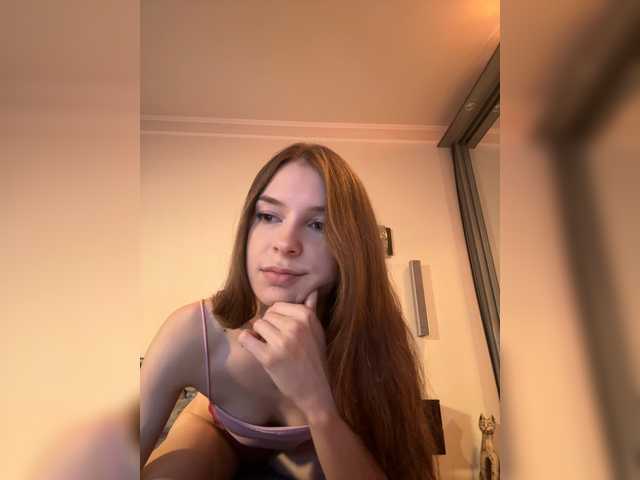 CutieDollBC live webcam show