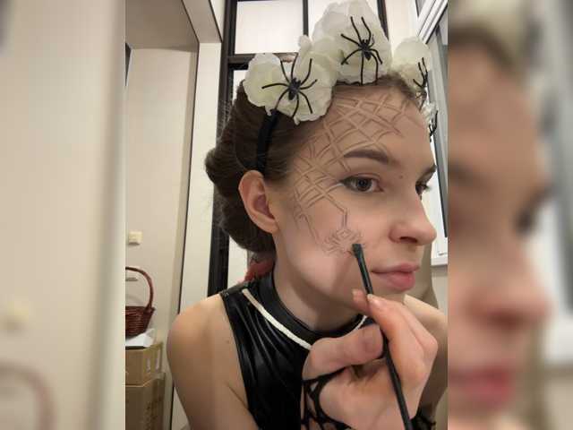 MorningAlisa, live now on BongaCams