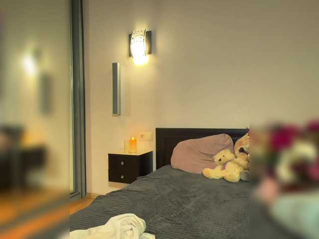 CutieDollBC live cam on BongaCams