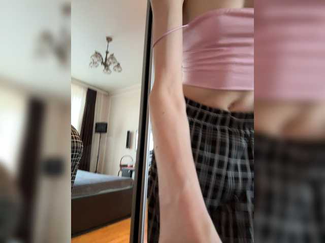 CutieDollBC live webcam show