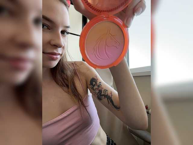CutieDollBC live cam on BongaCams