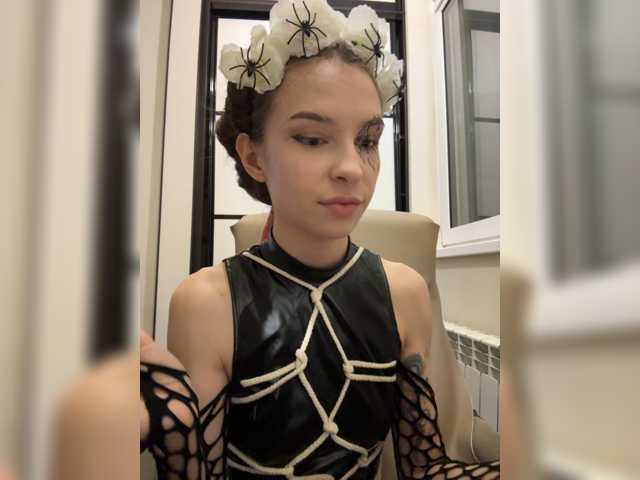 MorningAlisa, live now on BongaCams