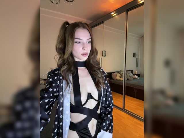 CutieDollBC live cam on BongaCams