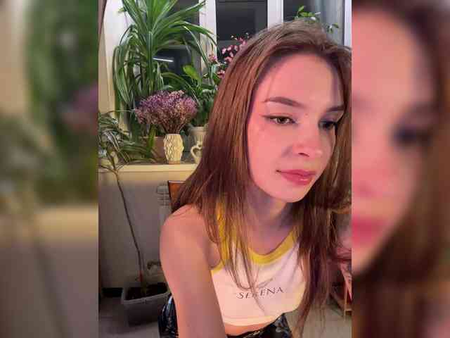 WednesdayFridayAddams webcam