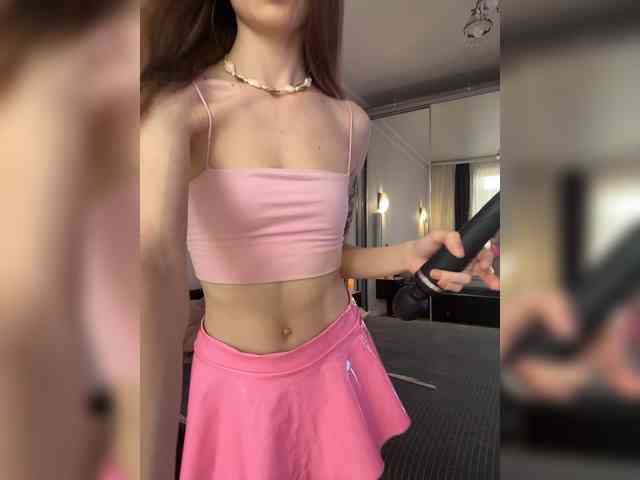 CutieDollBC Sex Cam Show