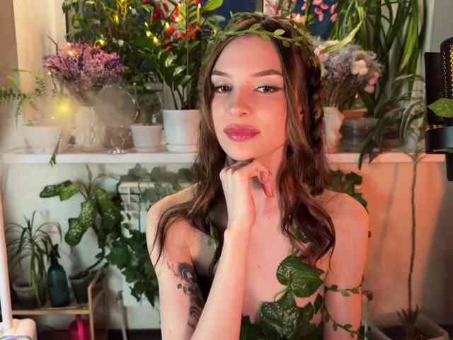 WednesdayFridayAddams webcam