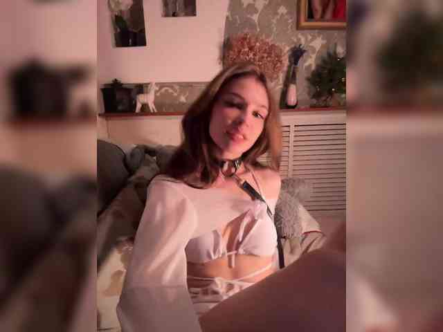 WednesdayFridayAddams webcam