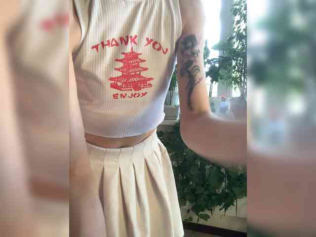 WednesdayFridayAddams webcam