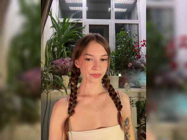 WednesdayFridayAddams webcam