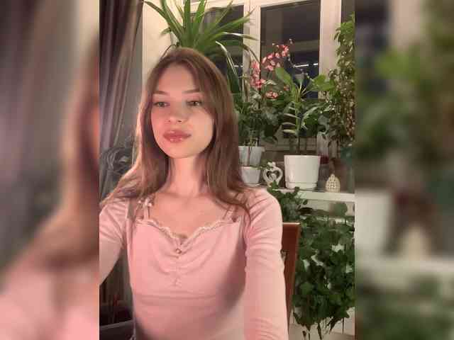 WednesdayFridayAddams webcam