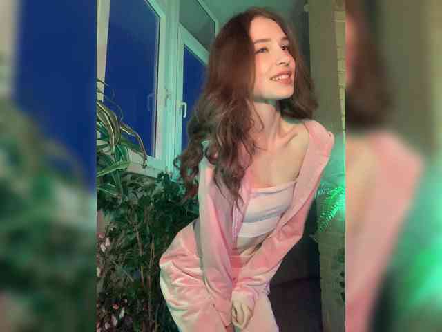 WednesdayFridayAddams webcam