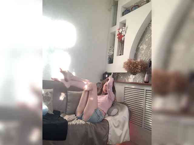 WednesdayFridayAddams webcam