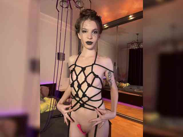 WednesdayFridayAddams webcam
