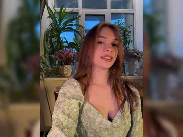 WednesdayFridayAddams webcam