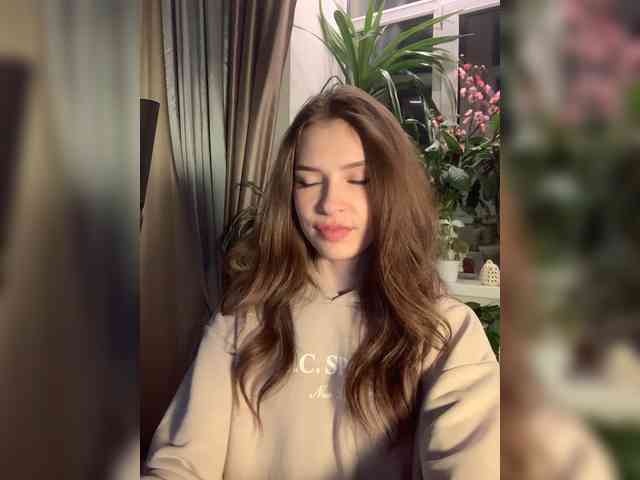 WednesdayFridayAddams webcam