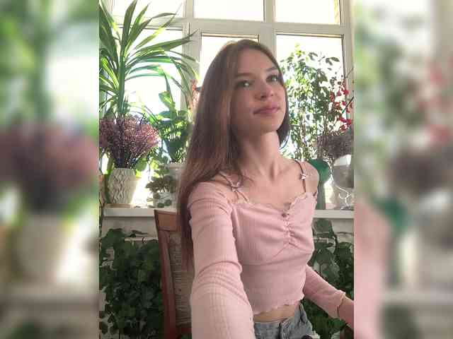 WednesdayFridayAddams webcam