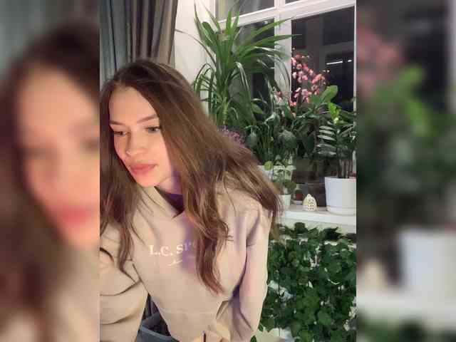 WednesdayFridayAddams webcam