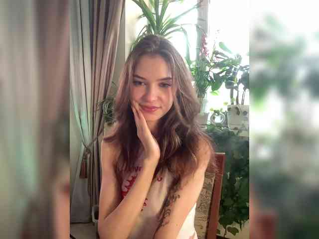 WednesdayFridayAddams webcam