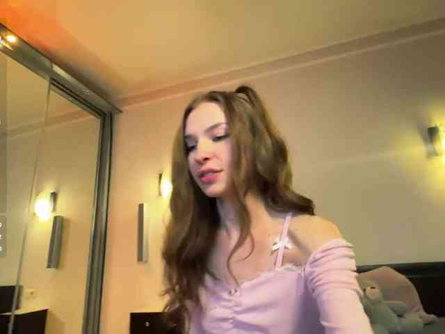 CutieDollBC Sex Cam Show