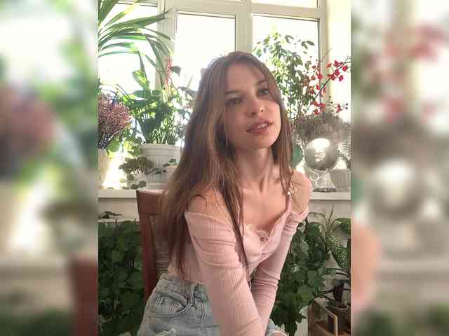 WednesdayFridayAddams webcam